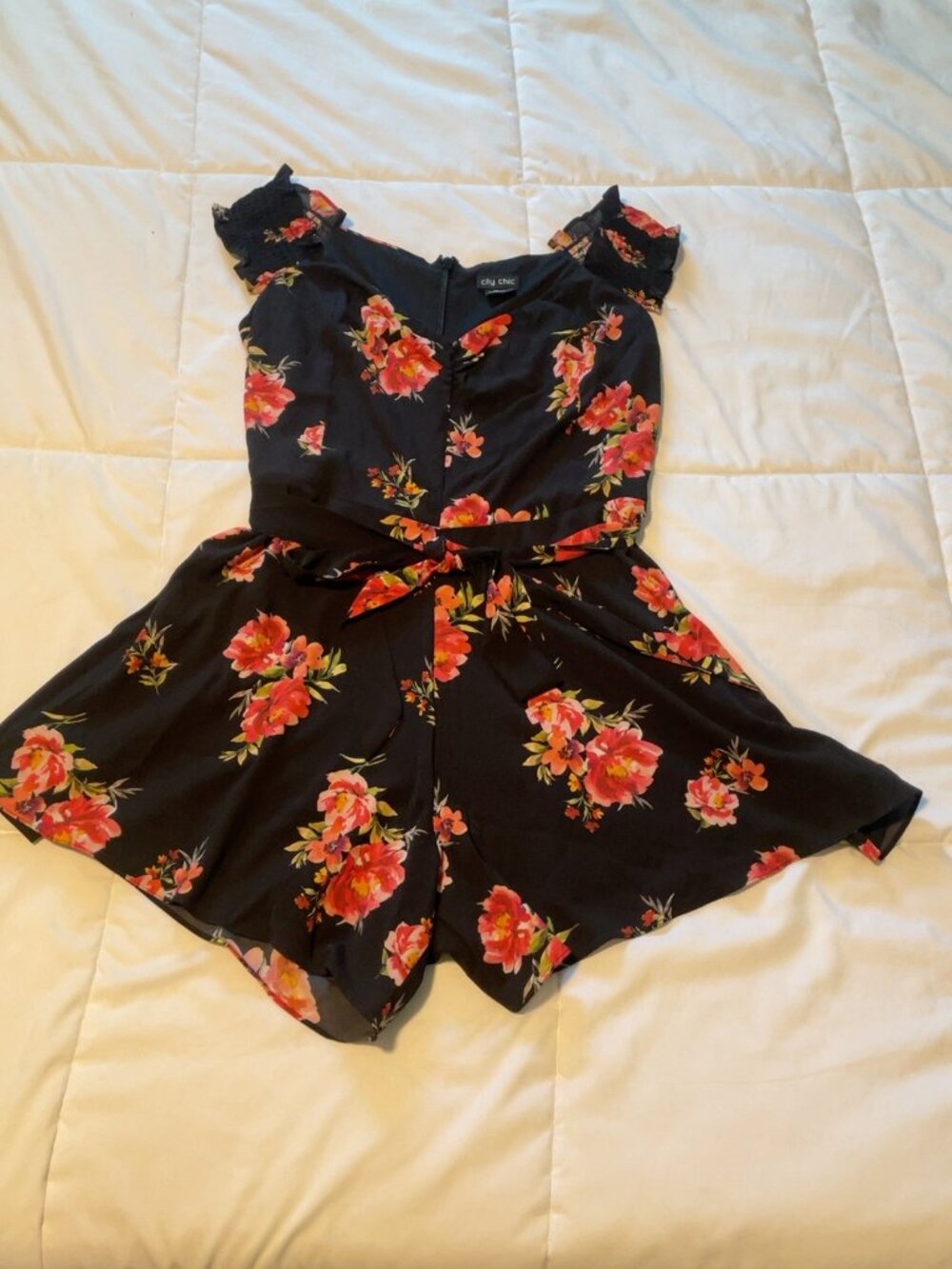 City Chic Black Floral Belted Romper Puff Sleeves XS AU 14